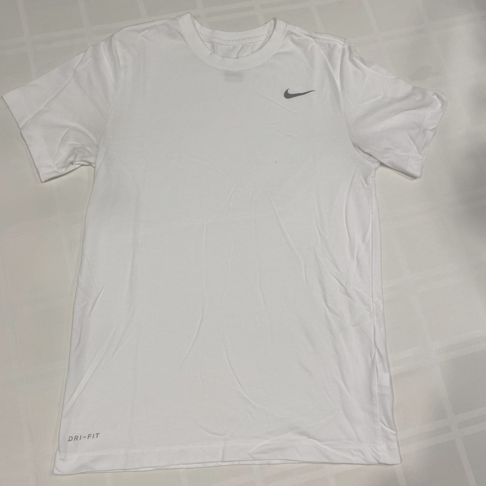 Nike Dri-FIT Men's Training White T-Shirt size small